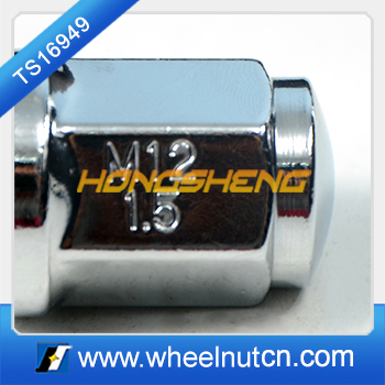 Hot Black Chrome Wheel Lug Nut 13735